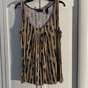 New York & Company Black and Tan Pleated Tank Top EUC